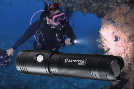 D6 Pro Diving Flashlight
